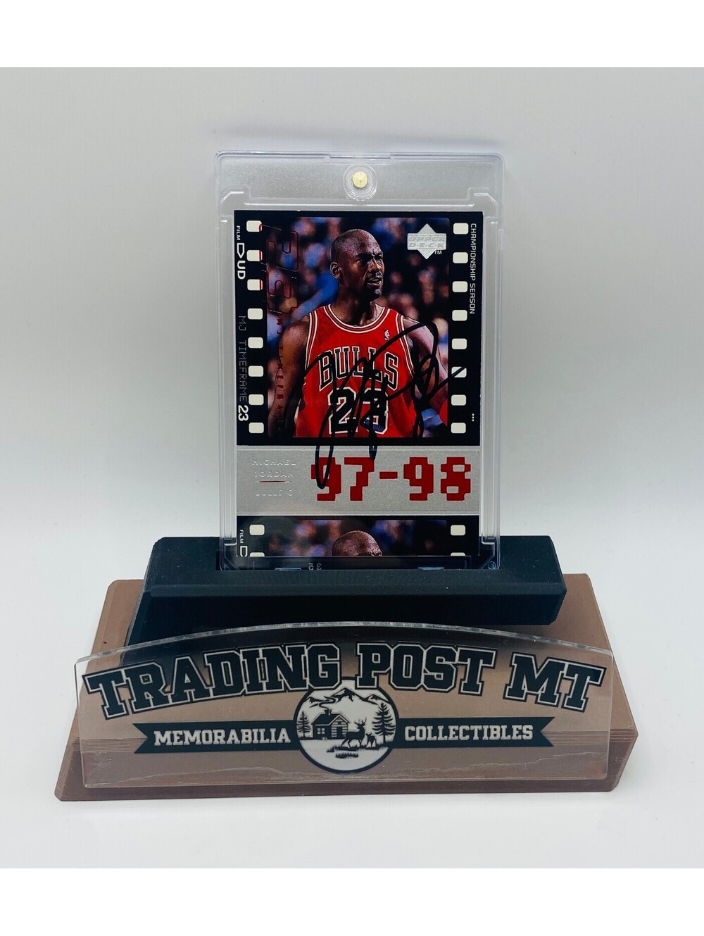 Michael Jordan Signed Card With COA (121038) (Bulls)